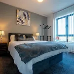 Appartement Centre 2br W Balcony Sleeps 8
