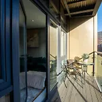 Centre 2br W Balcony Sleeps 8 * Leeds (West Yorkshire)