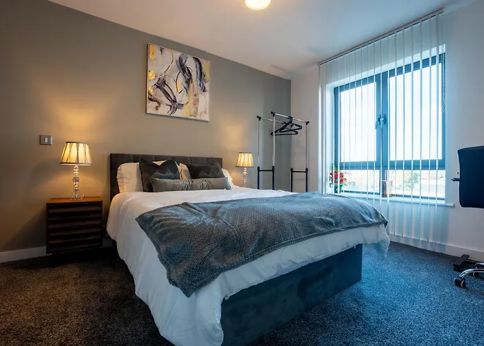 Апартаменти Centre 2br W Balcony Sleeps 8